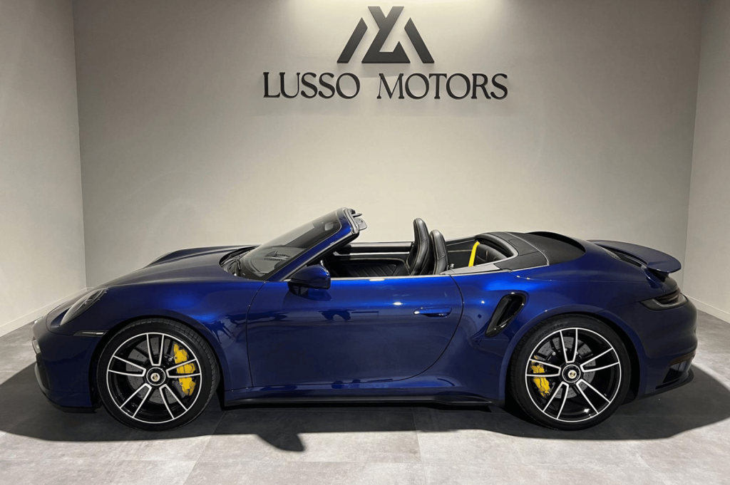 PORSCHE 911 Turbo S Cabriolet 2p