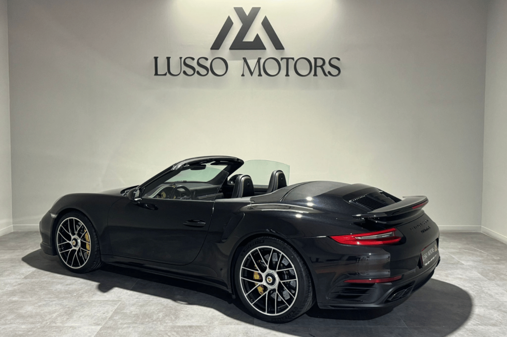 PORSCHE 911 Turbo S Cabriolet 2p