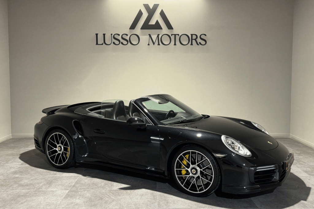PORSCHE 911 Turbo S Cabriolet 2p