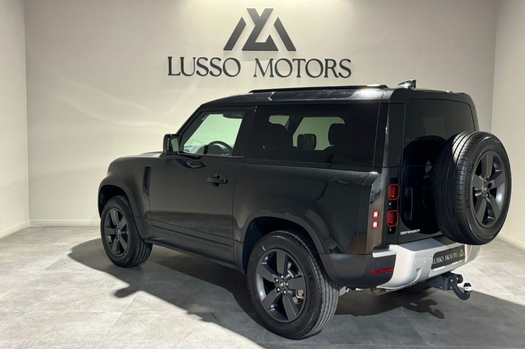 LAND-ROVER Defender 3.0D I6 250 S 90 Auto 4WD MHEV