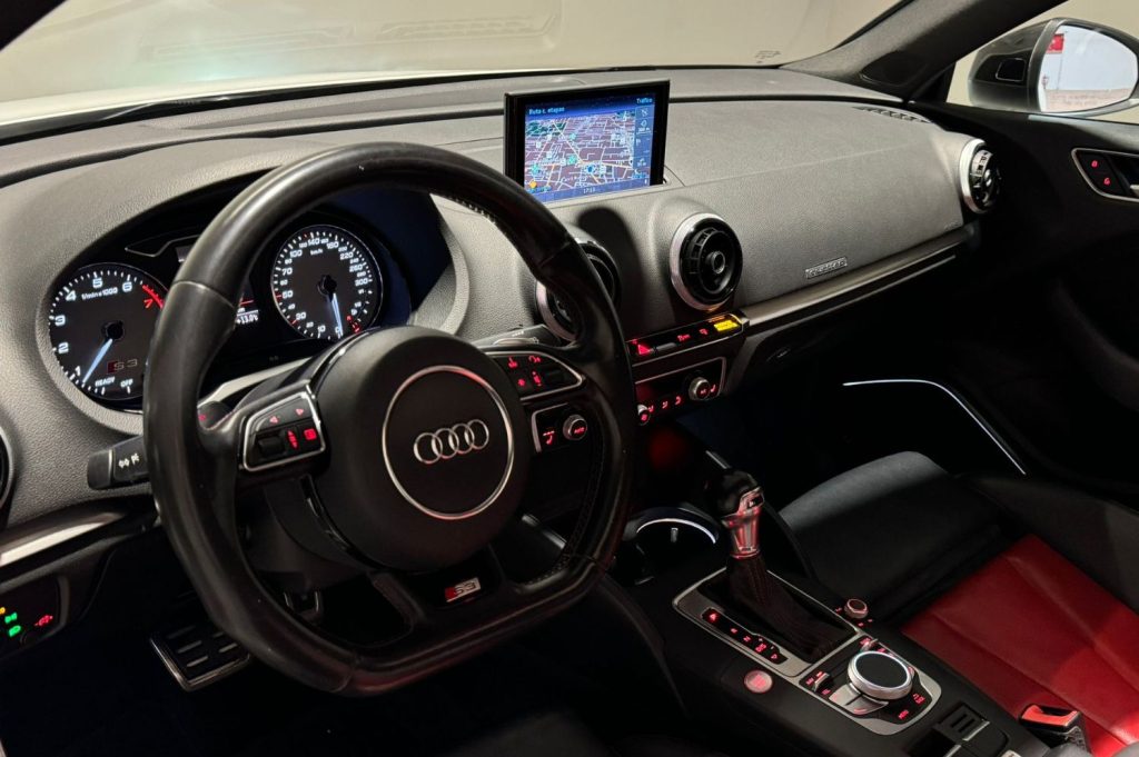 AUDI A3 Sedan 2.0 TFSI S3 quattro S tronic