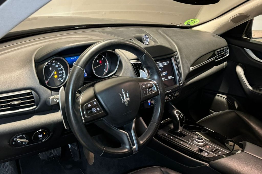 MASERATI Levante V6 275 HP D AWD