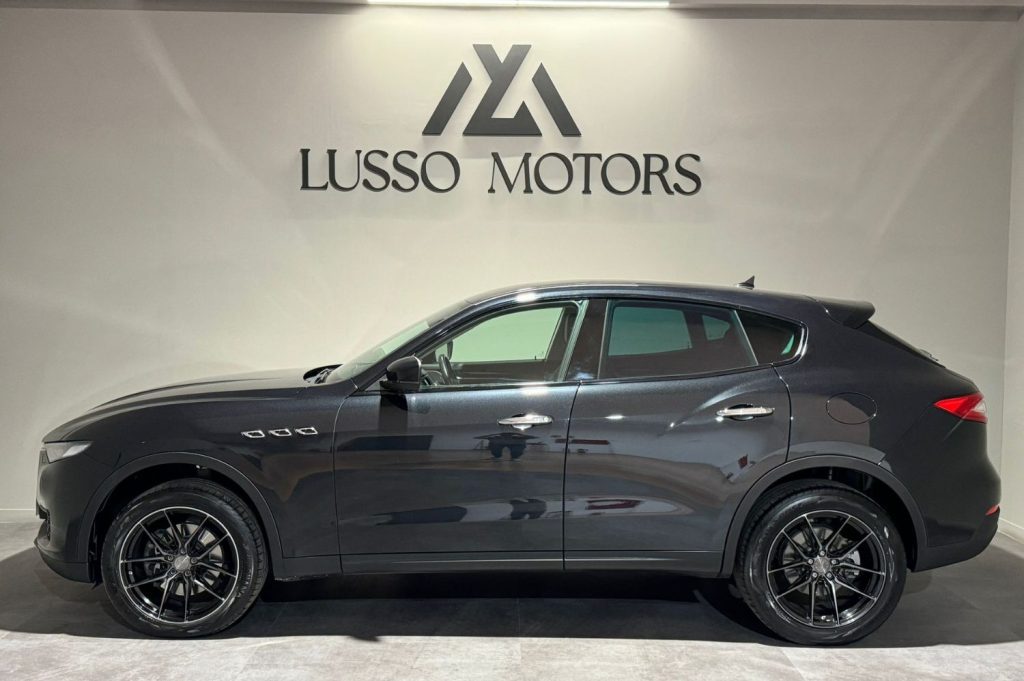 MASERATI Levante V6 275 HP D AWD
