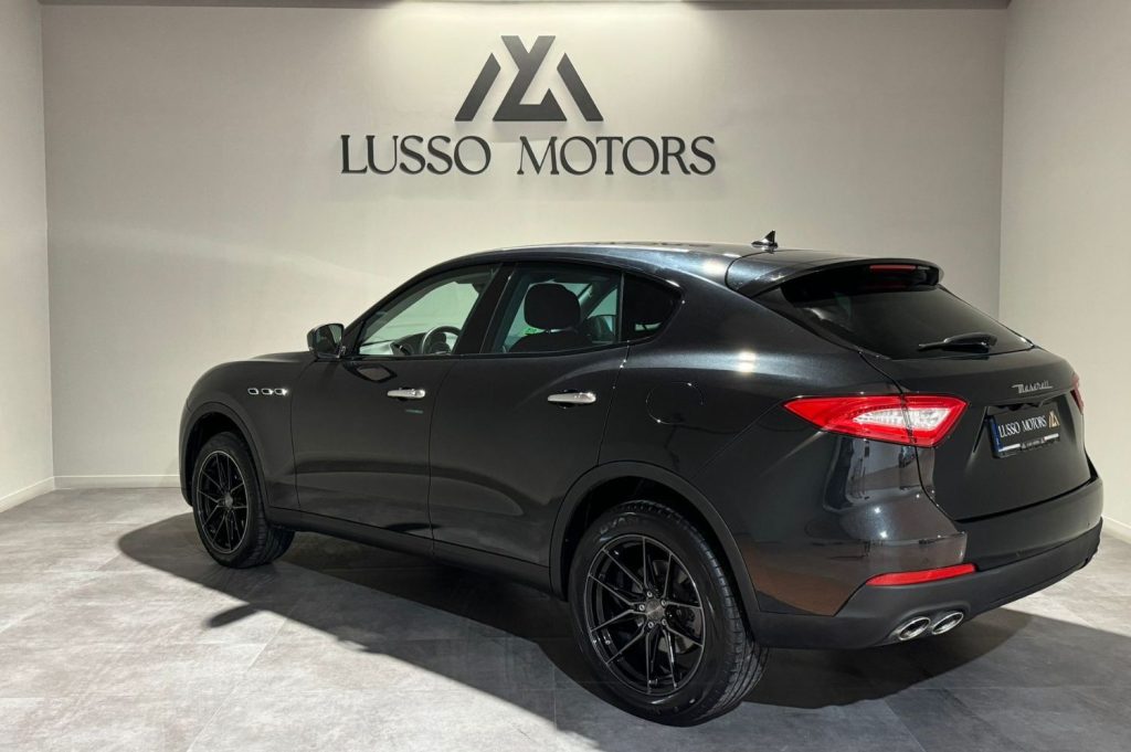 MASERATI Levante V6 275 HP D AWD