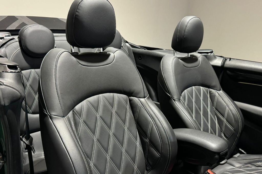 MINI MINI JOHN COOPER WORKS CABRIO