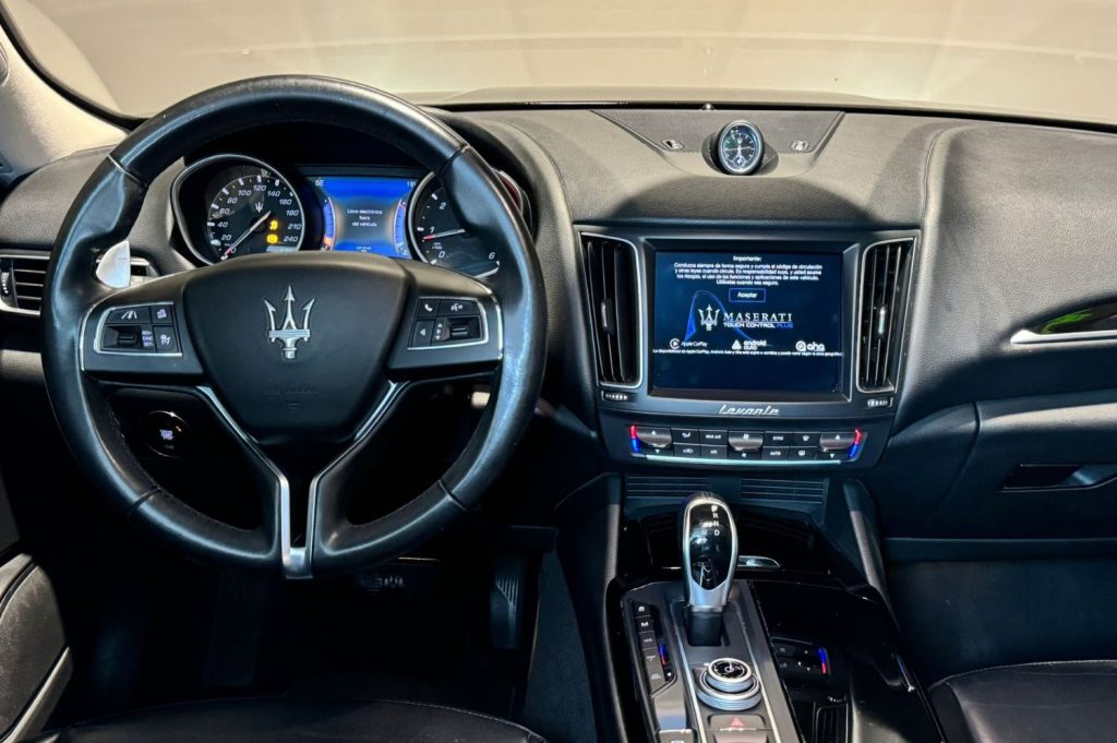 MASERATI Levante V6 275 HP D AWD