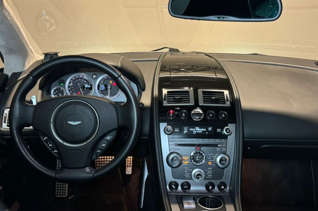 ASTON MARTIN Rapide Touchtronic 2