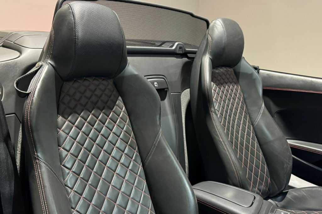 AUDI R8 Spyder 5.2 FSI Plus Quattro S Tron