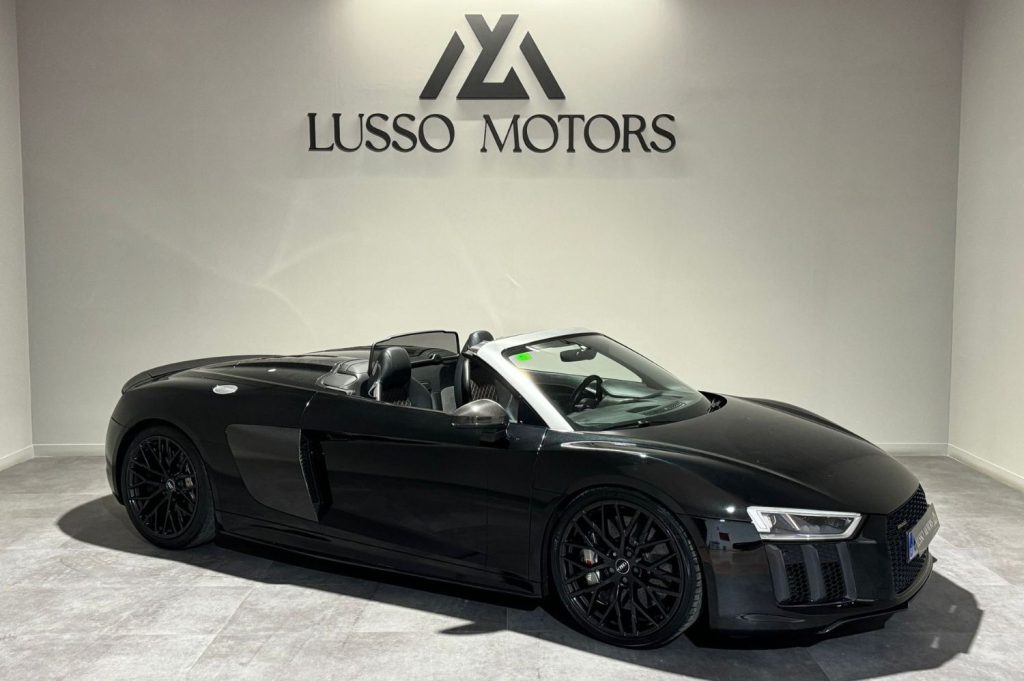 AUDI R8 Spyder 5.2 FSI Plus Quattro S Tron