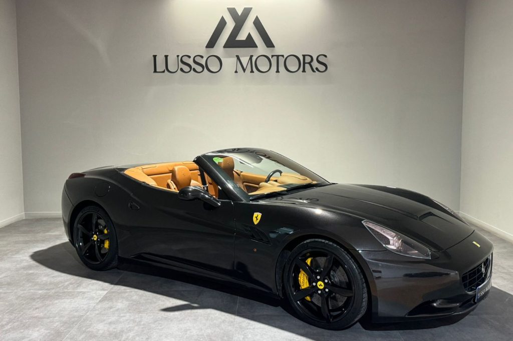FERRARI California 4.3 V8 4 plazas