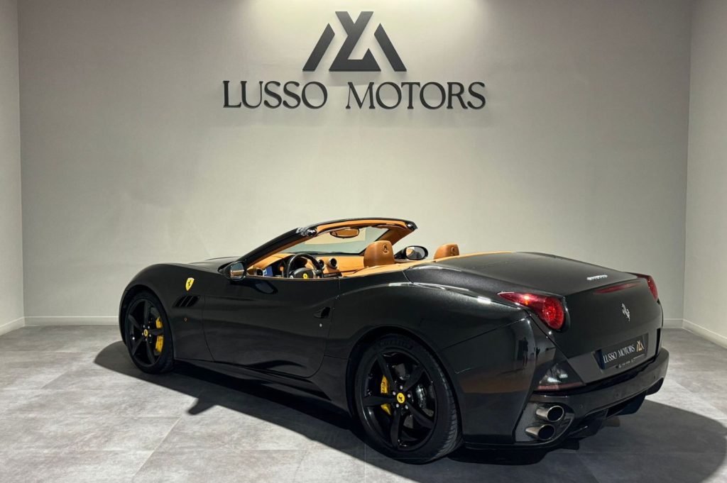 FERRARI California 4.3 V8 4 plazas