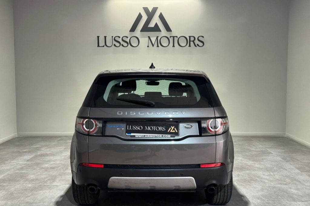 LAND-ROVER Discovery Sport 2.0L TD4 4x4 HSE