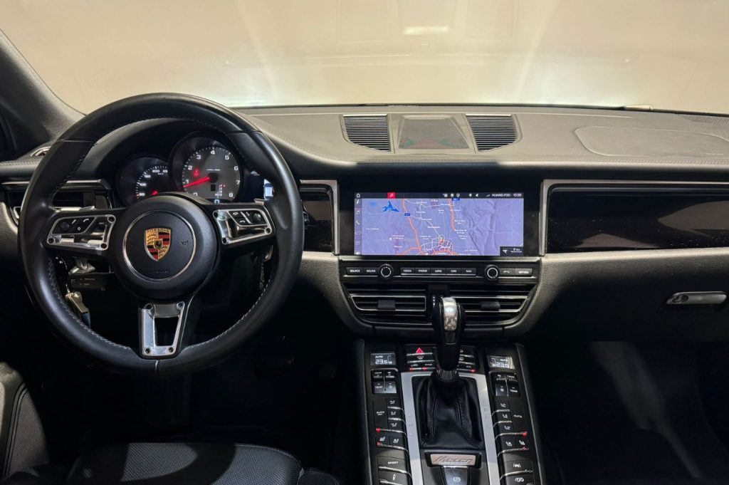 PORSCHE Macan Macan S